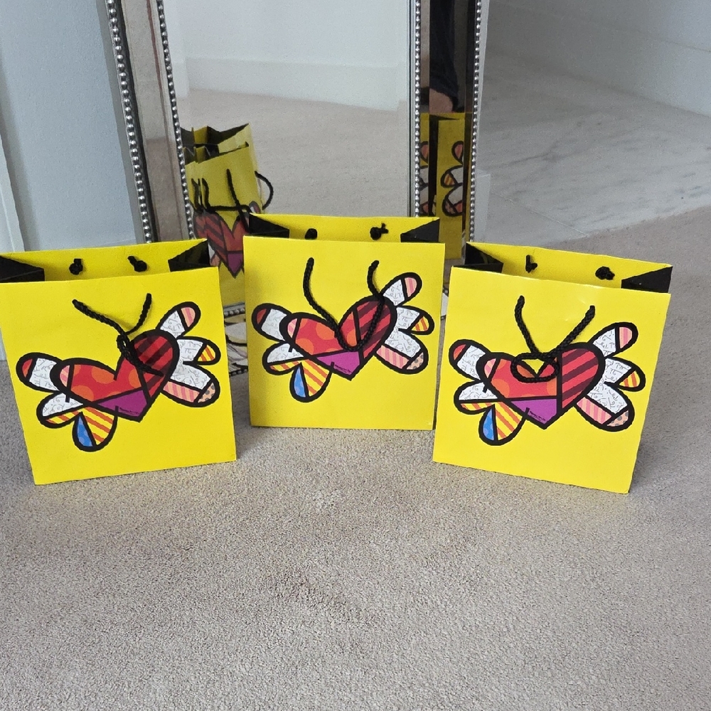 Romero Britto Shipping Bags (3) EXCELLENT CONDITION!!